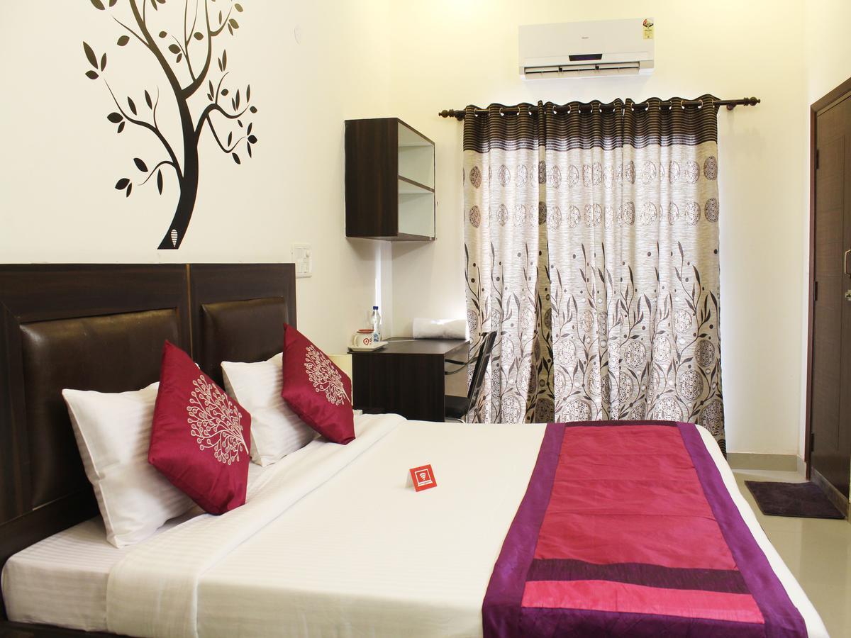 Oyo 2384 Hotel Epic Inn Gurgaon Zewnętrze zdjęcie