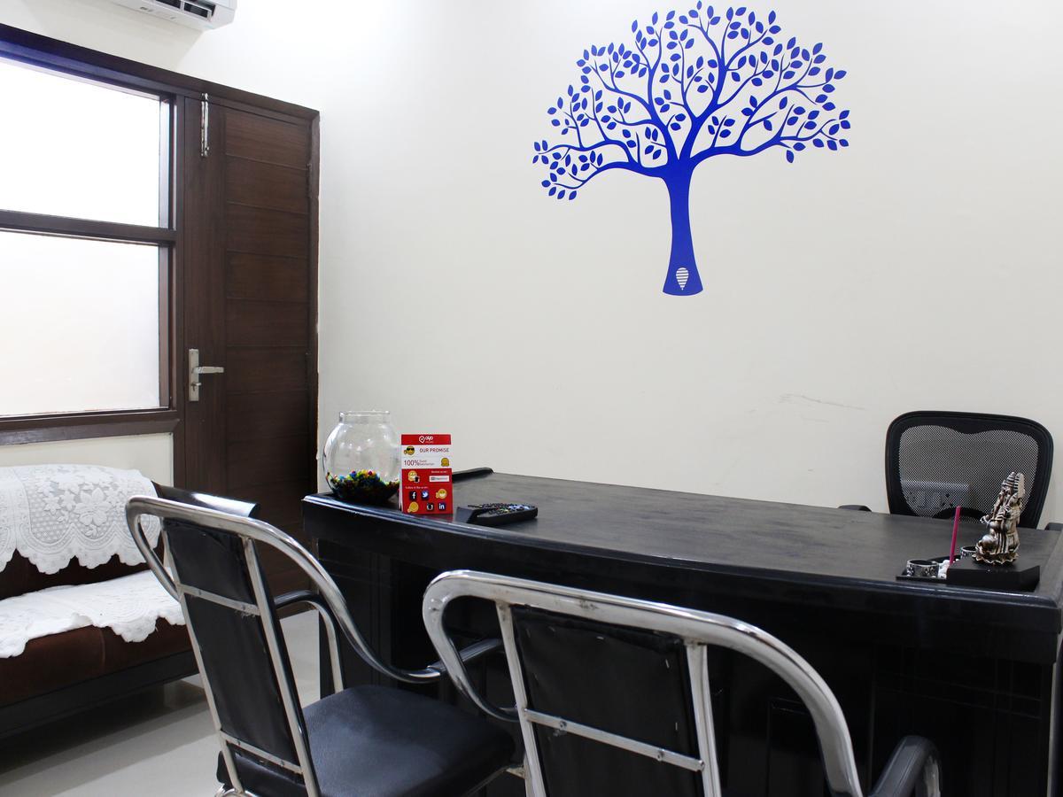 Oyo 2384 Hotel Epic Inn Gurgaon Zewnętrze zdjęcie