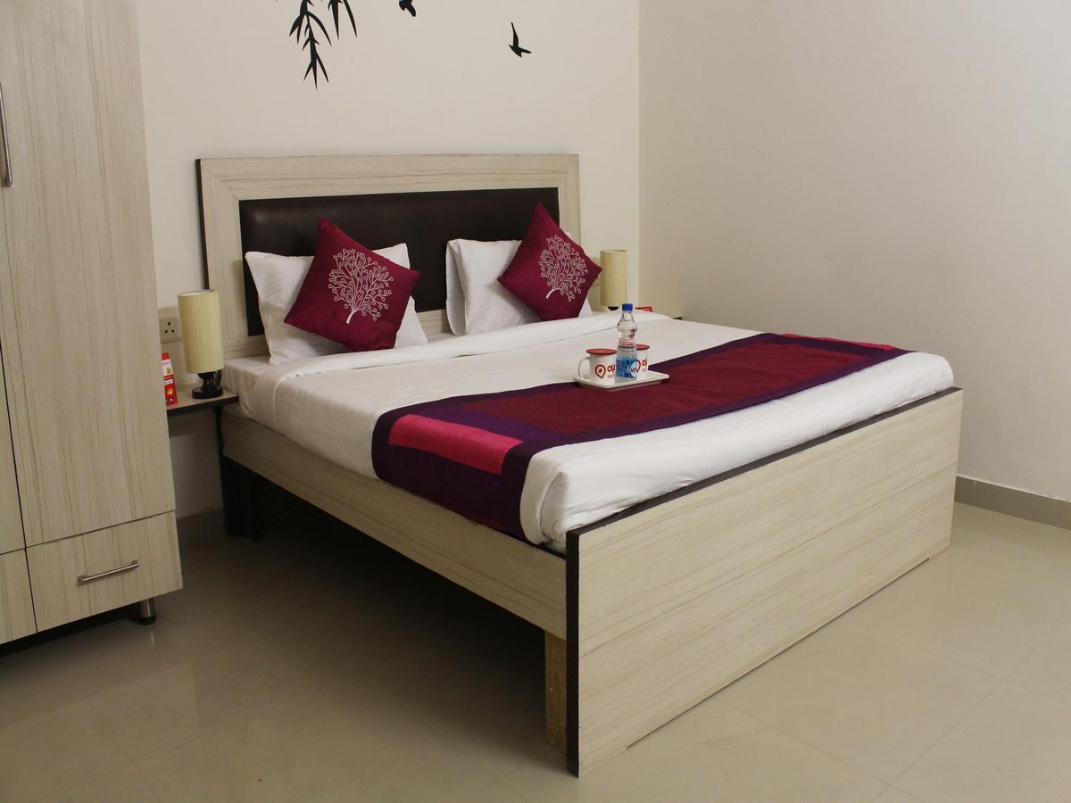 Oyo 2384 Hotel Epic Inn Gurgaon Zewnętrze zdjęcie