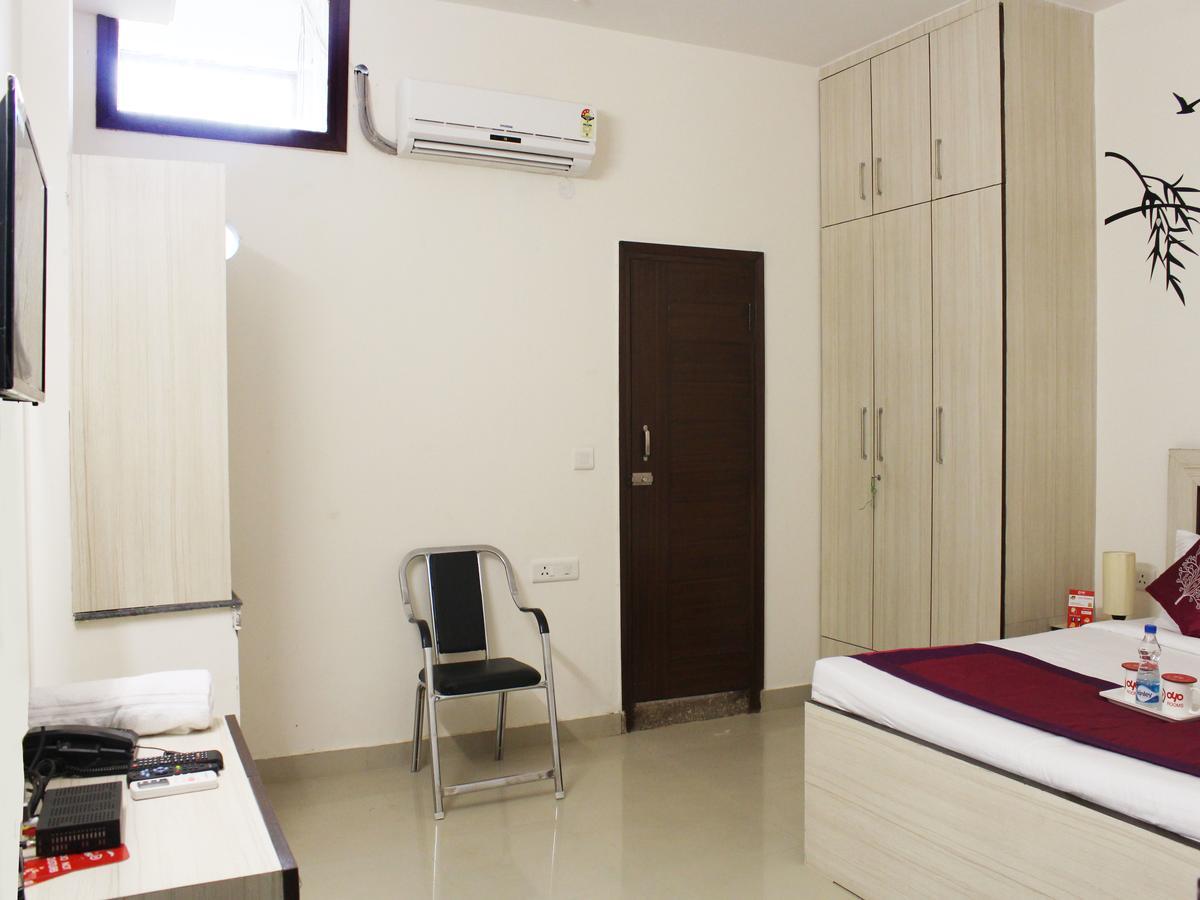 Oyo 2384 Hotel Epic Inn Gurgaon Zewnętrze zdjęcie